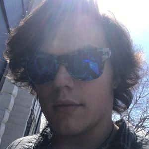 Meet your Posher, Robert